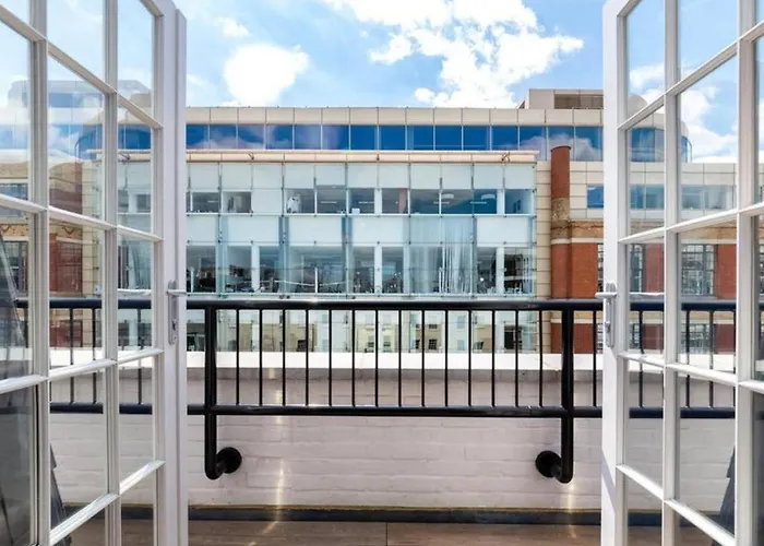 3 Bedroom Penthouse With Balcony